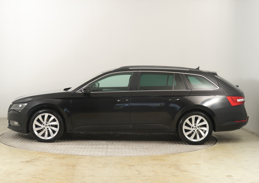 Škoda Superb, 2016