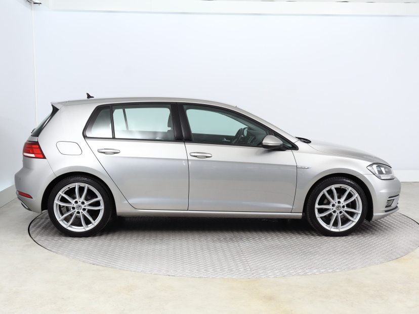 Volkswagen Golf, 2019