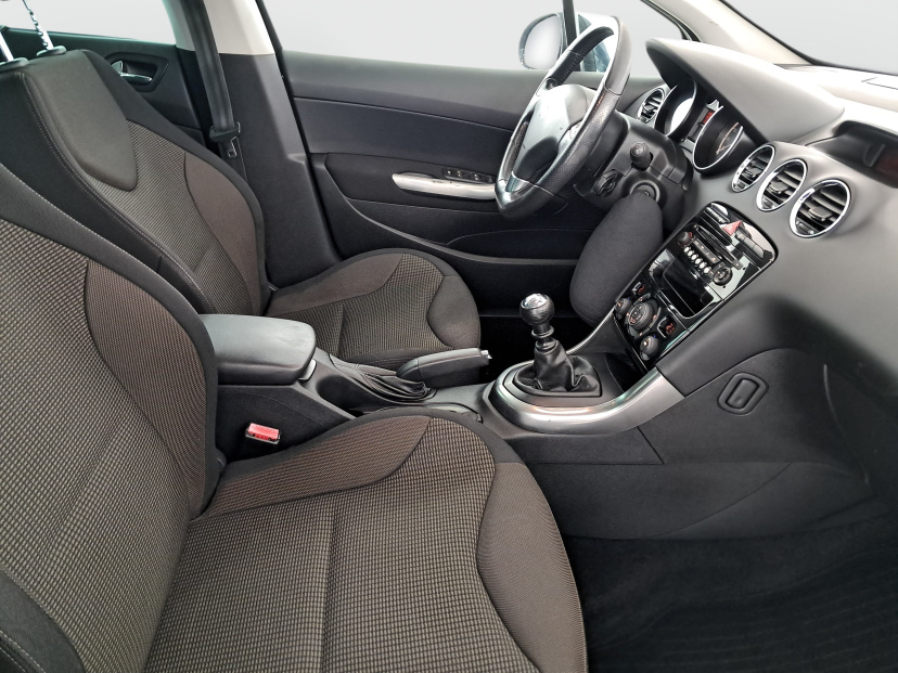 Peugeot 308, 2013