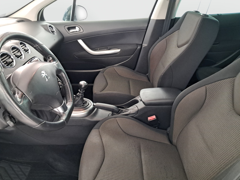 Peugeot 308, 2013