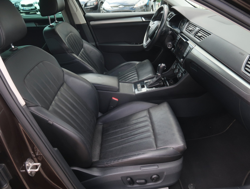 Škoda Superb, 2016
