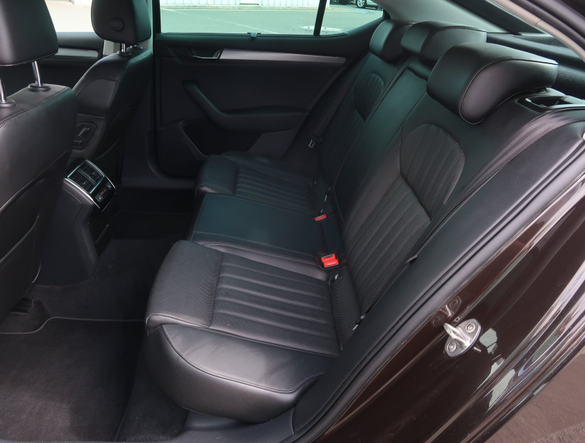 Škoda Superb, 2016