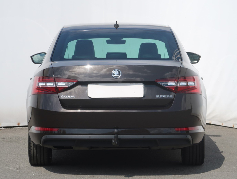 Škoda Superb, 2016