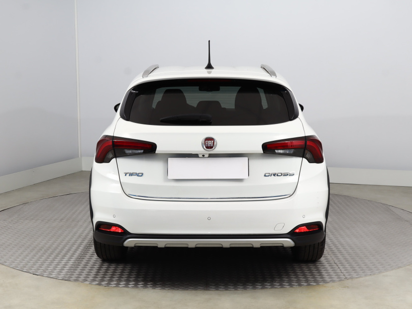 Fiat Tipo, 2022