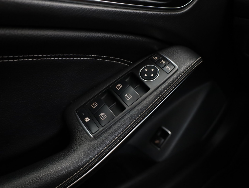 Mercedes-Benz CLA, 2015