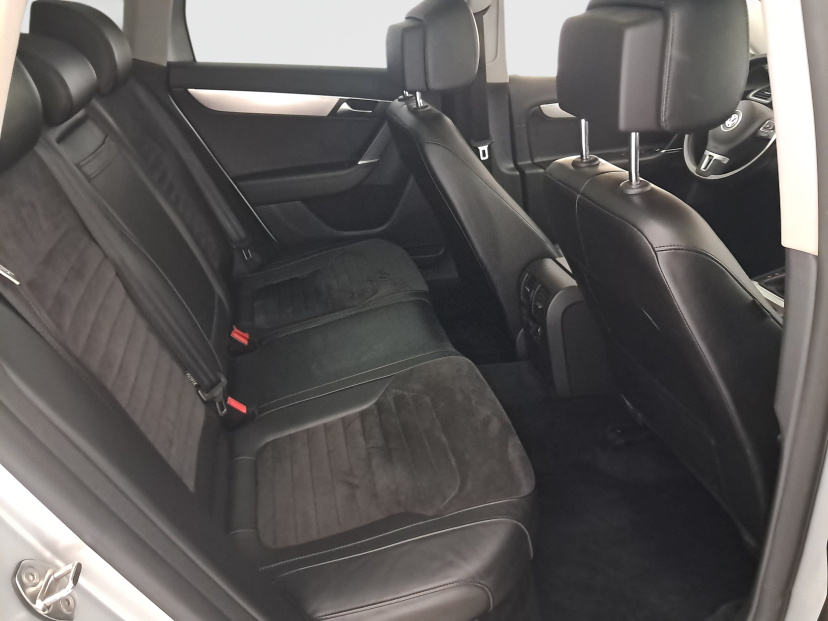 Volkswagen Passat, 2011