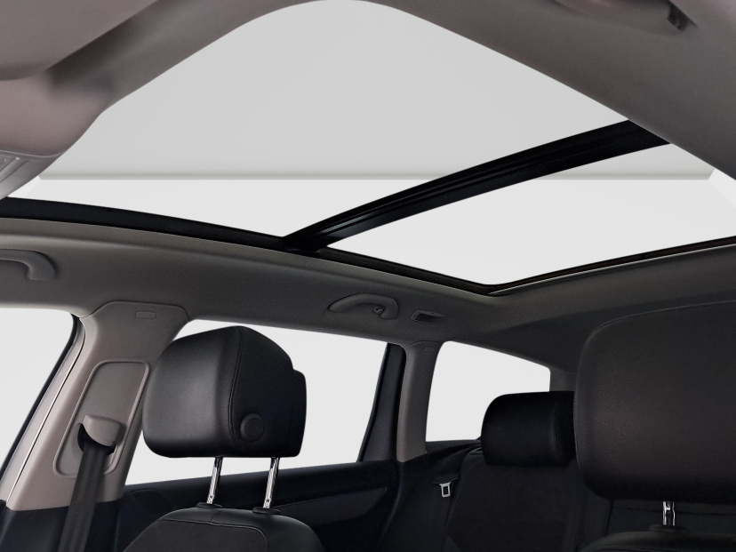 Volkswagen Passat, 2011