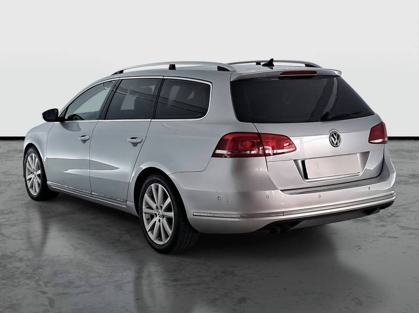 Volkswagen Passat, 2011