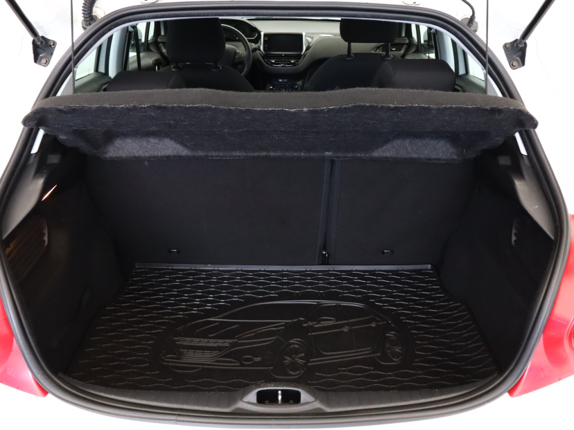 Peugeot 208, 2014