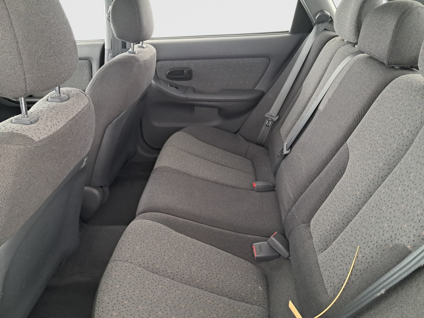 Hyundai Elantra, 2003