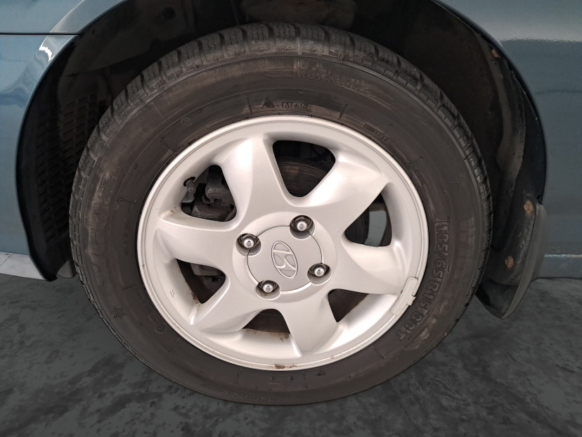 Hyundai Elantra, 2003