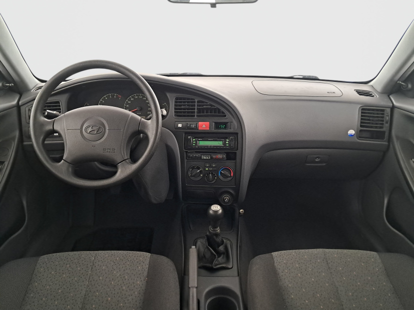 Hyundai Elantra, 2003