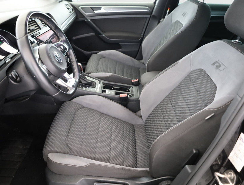 Volkswagen Golf, 2017