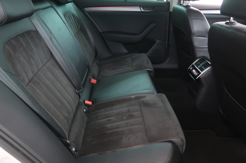 Škoda Superb, 2016