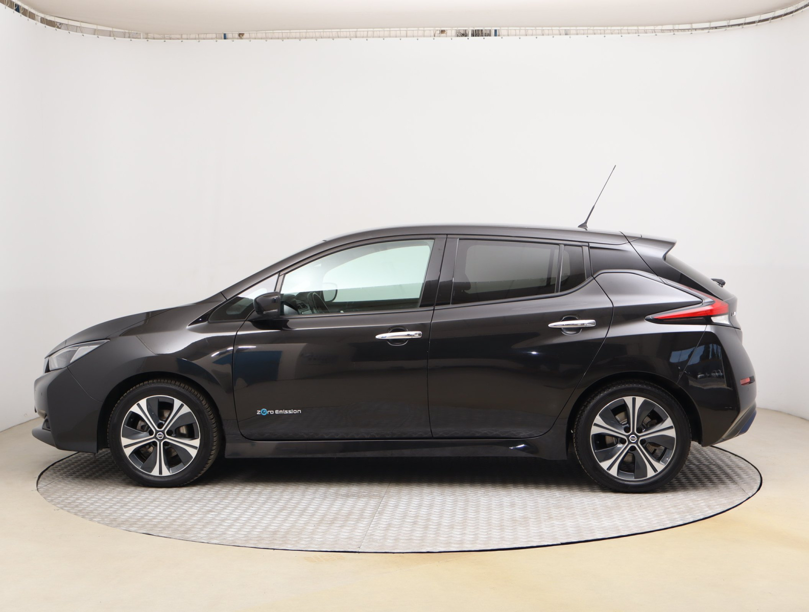 Nissan Leaf 40 kWh, 2018 4