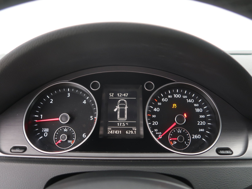 Volkswagen Passat, 2012