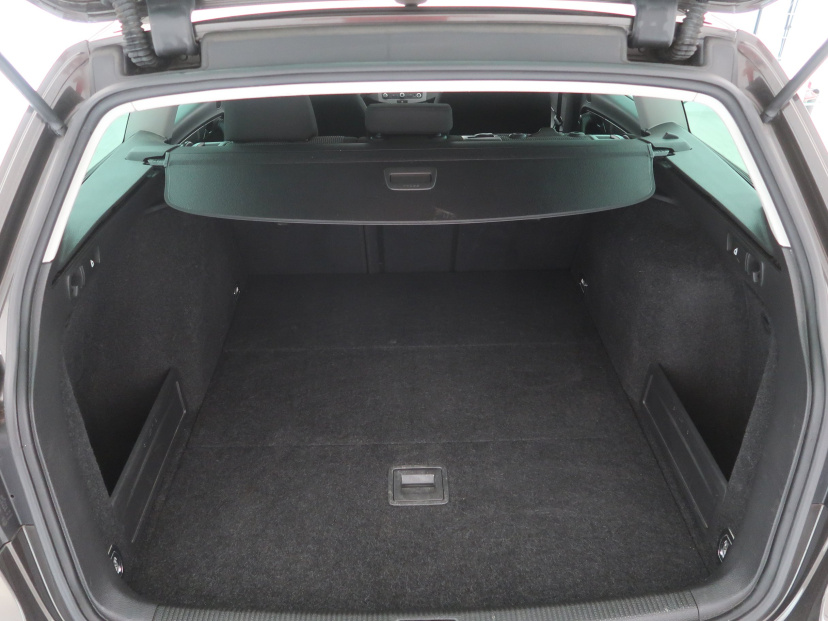 Volkswagen Passat, 2012