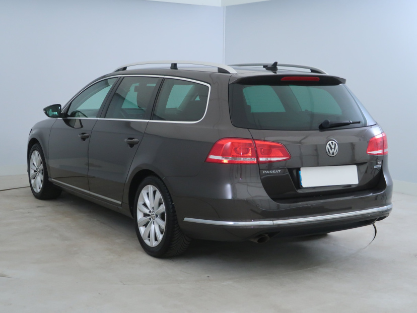 Volkswagen Passat, 2012