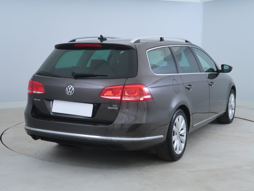 Volkswagen Passat, 2012