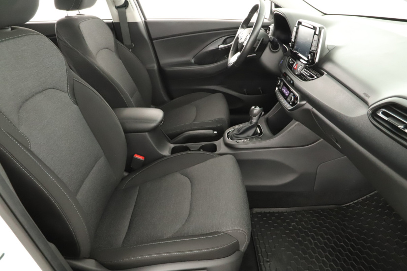 Hyundai i30, 2023