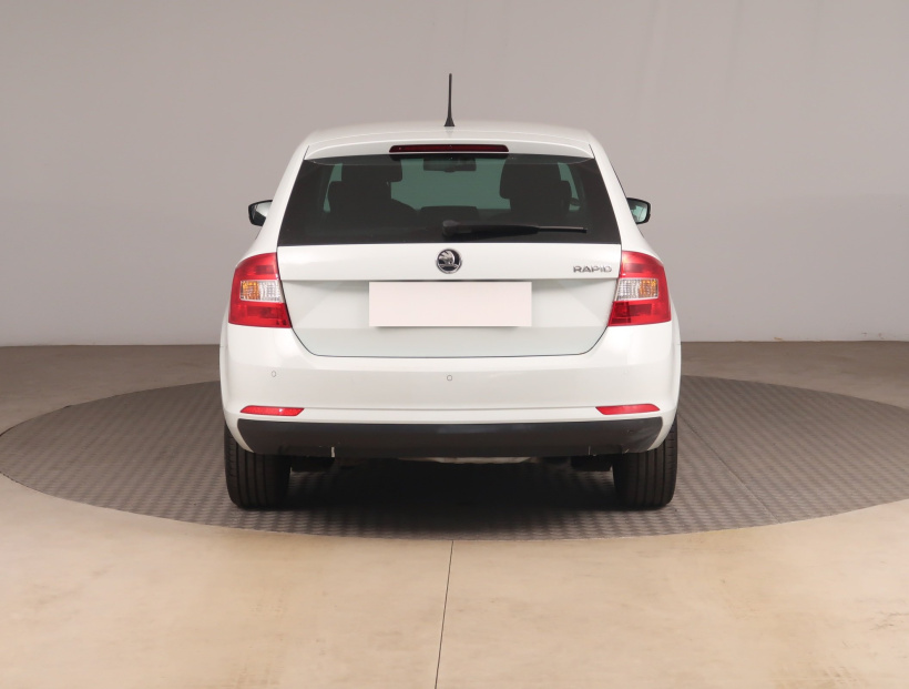 Škoda Rapid Spaceback, 2015