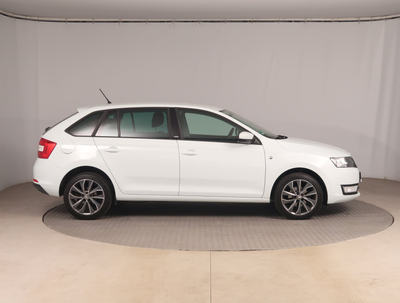 Škoda Rapid Spaceback, 2015
