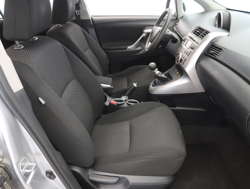 Toyota Verso, 2010
