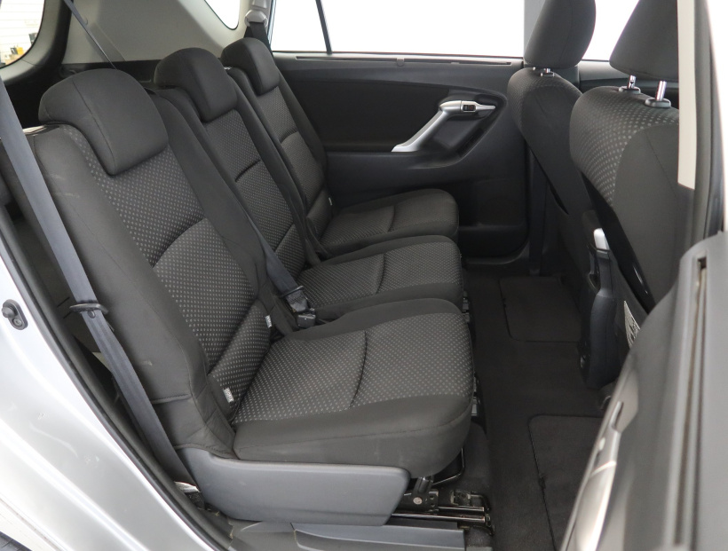 Toyota Verso, 2010