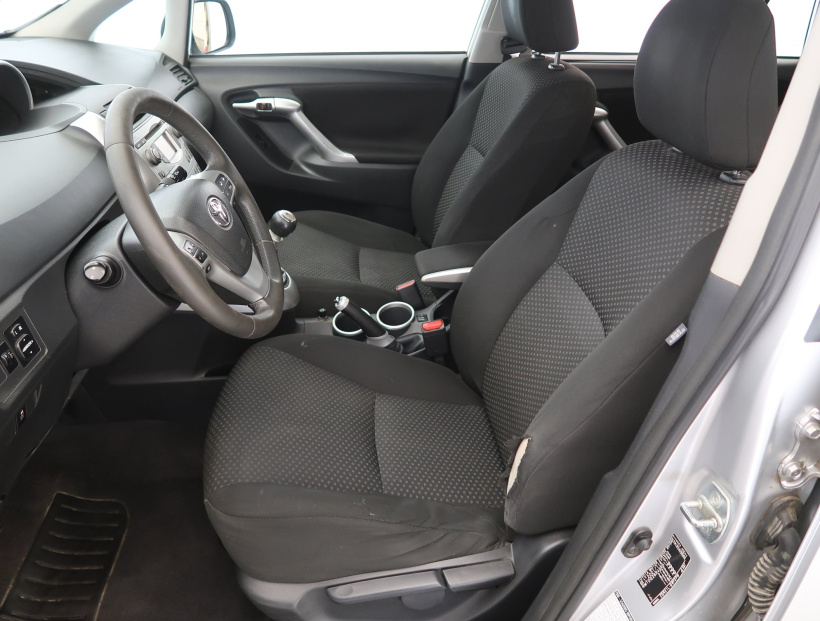 Toyota Verso, 2010