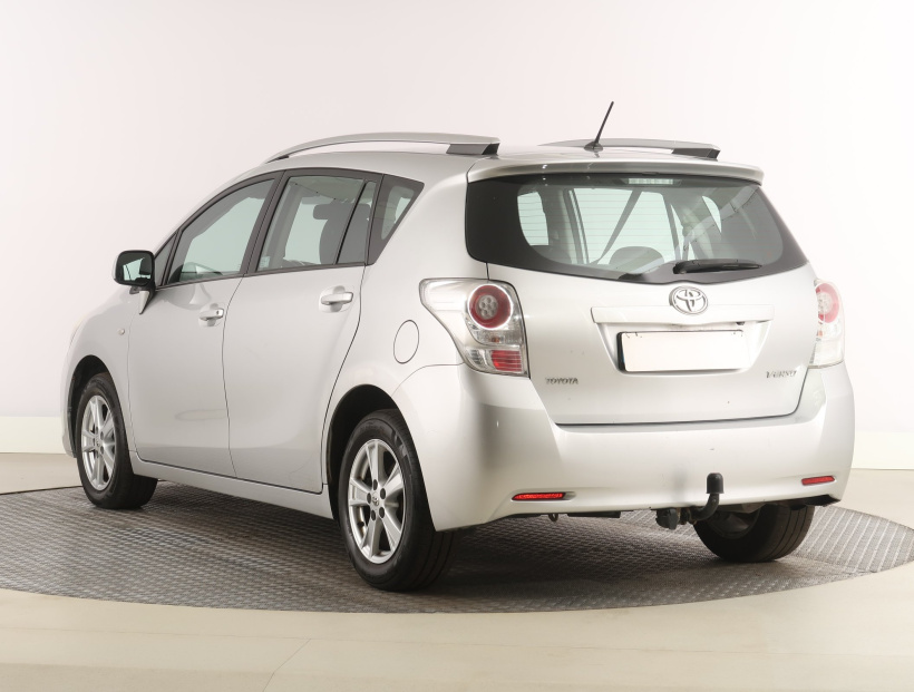Toyota Verso, 2010