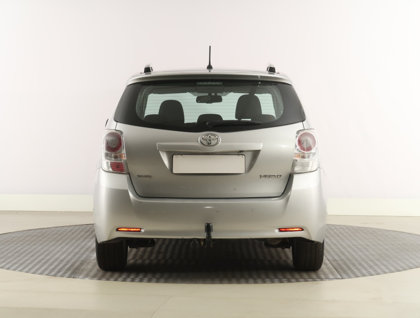 Toyota Verso, 2010