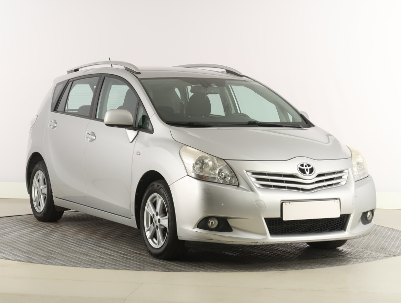 Toyota Verso, 2010