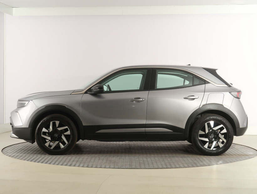 Opel Mokka-e, 2022