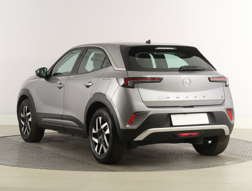 Opel Mokka-e, 2022