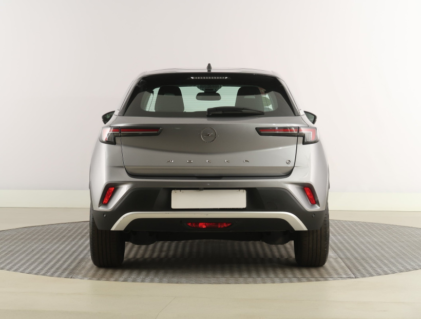 Opel Mokka-e, 2022