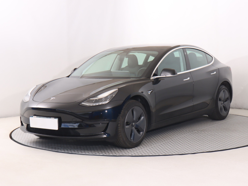Tesla Model 3, 2019