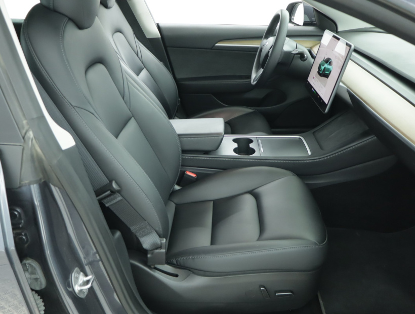 Tesla Model 3, 2023