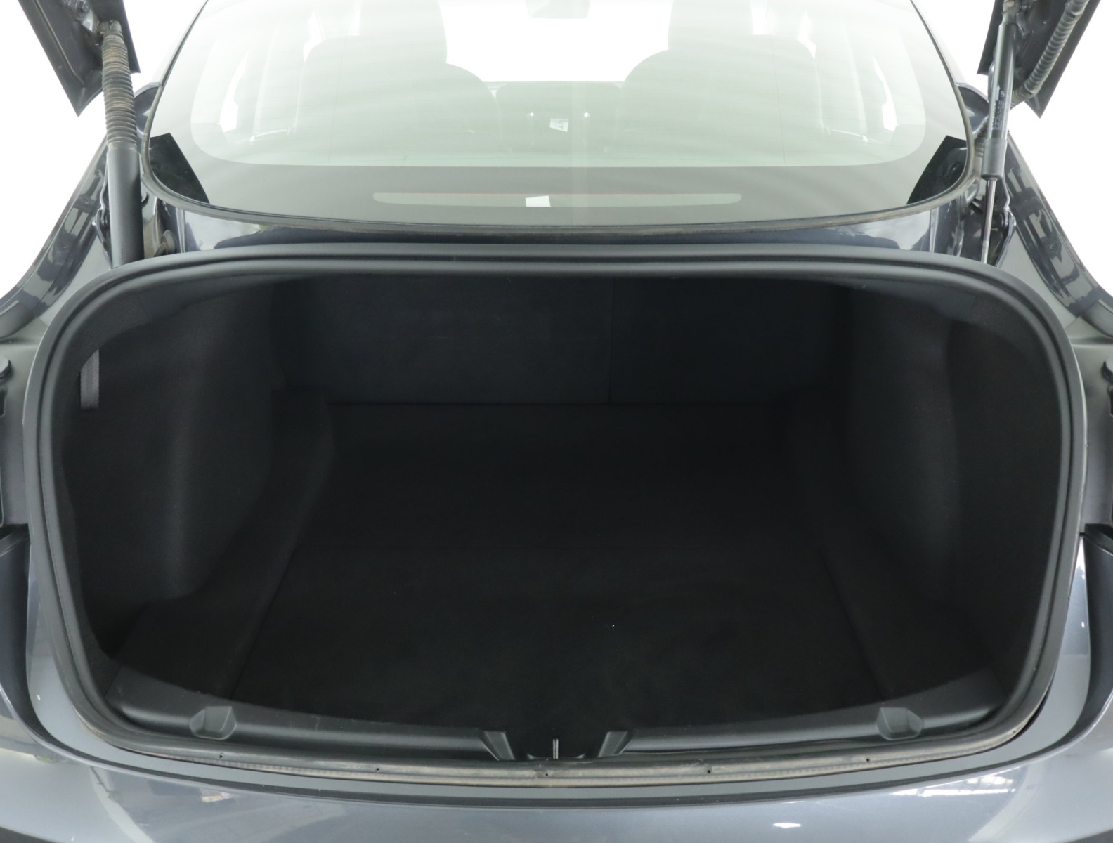 Tesla Model 3 Long Range RWD – fotografie 20