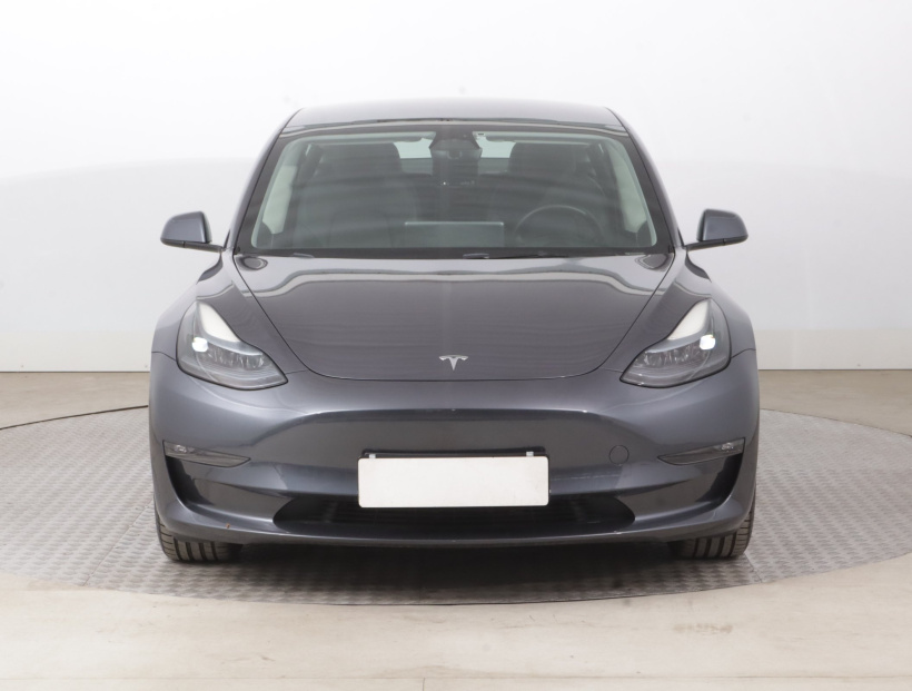 Tesla Model 3, 2023