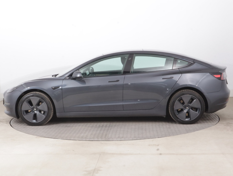 Tesla Model 3, 2023