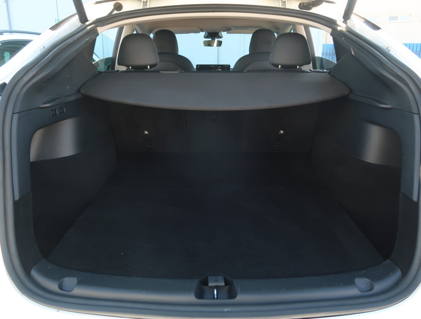 Tesla Model Y, 2022