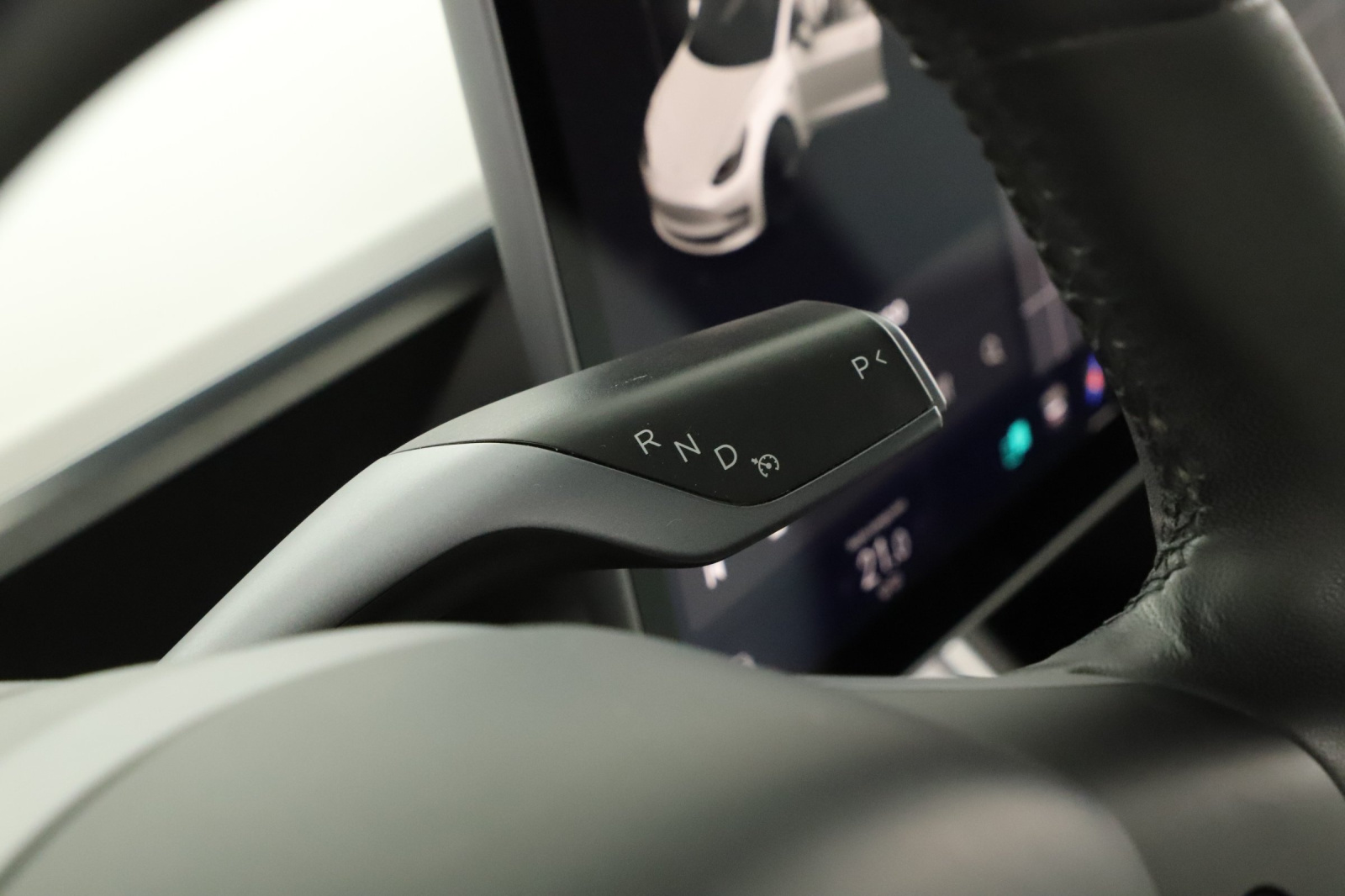 Tesla Model 3 Long Range AWD – fotografie 17