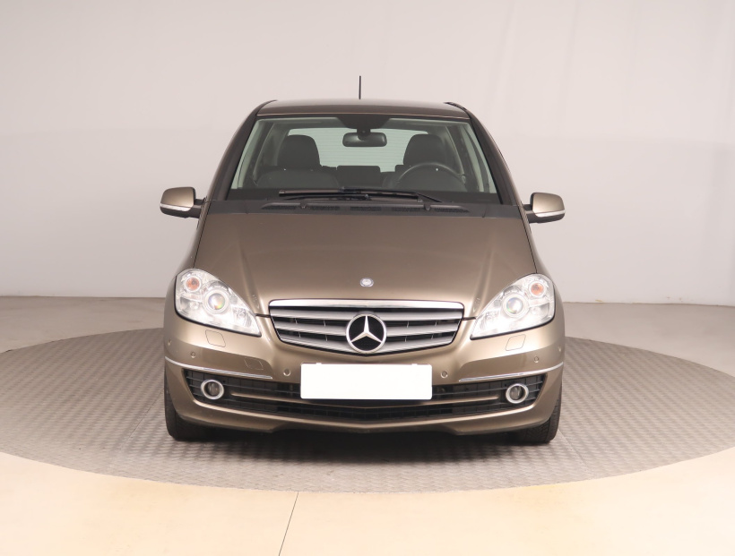 Mercedes-Benz A, 2011