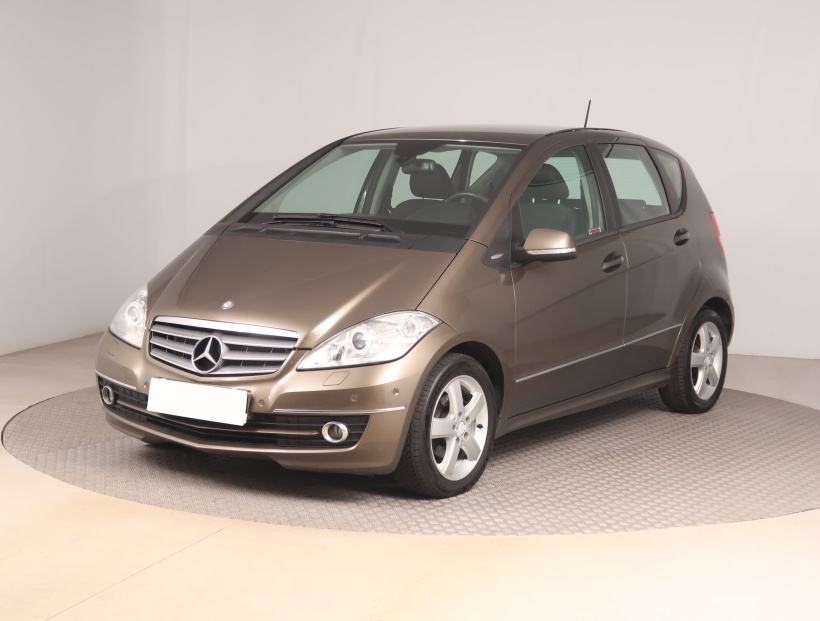 Mercedes-Benz A, 2011