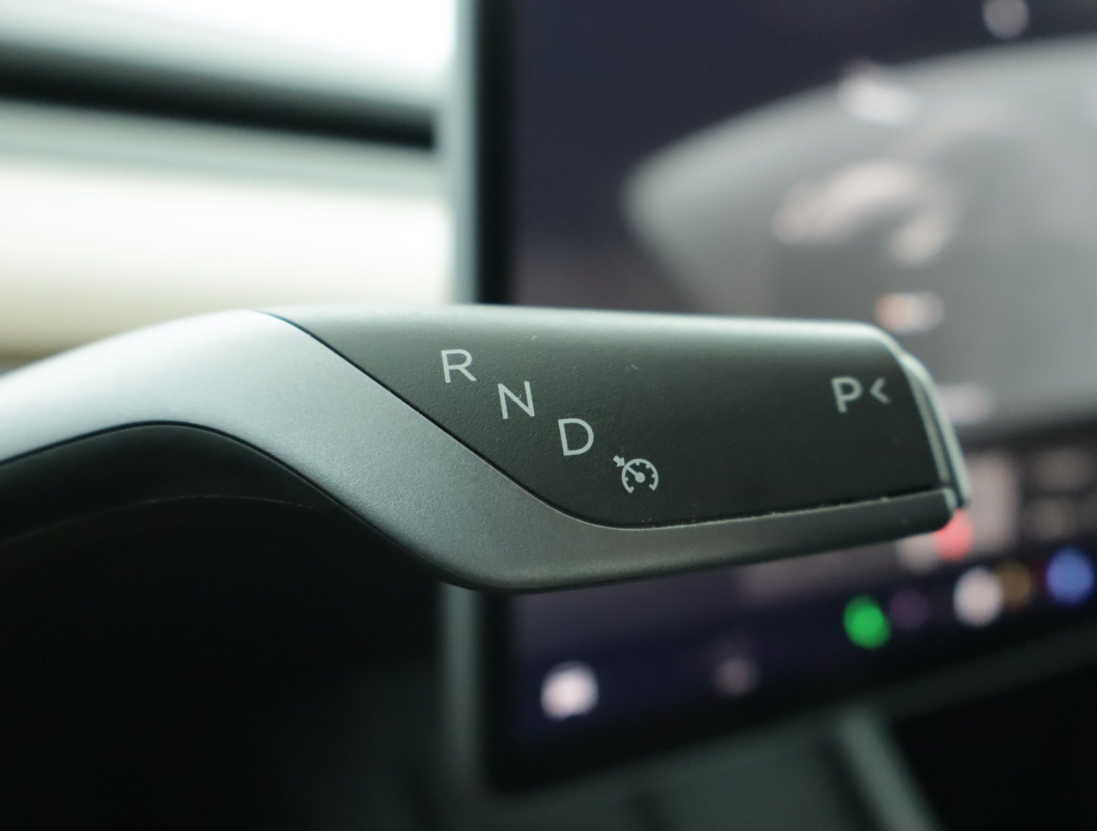 Tesla Model Y Long Range AWD – fotografie 19