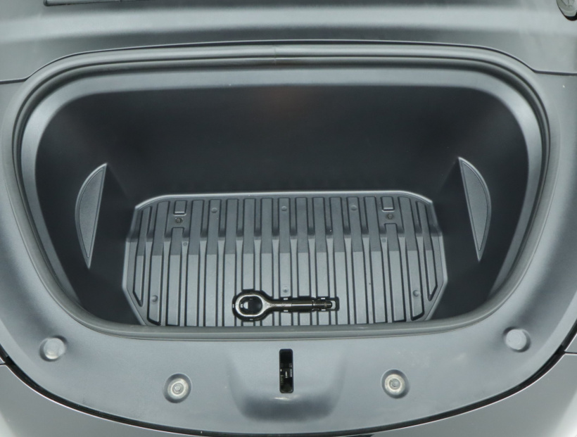 Tesla Model Y, 2022