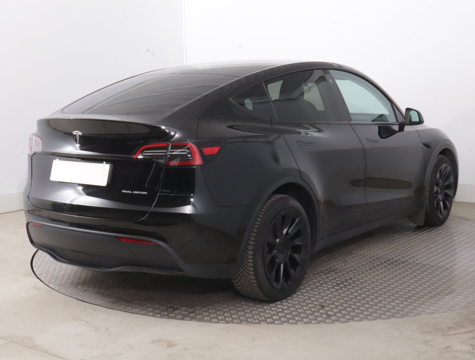 Tesla Model Y - 2022