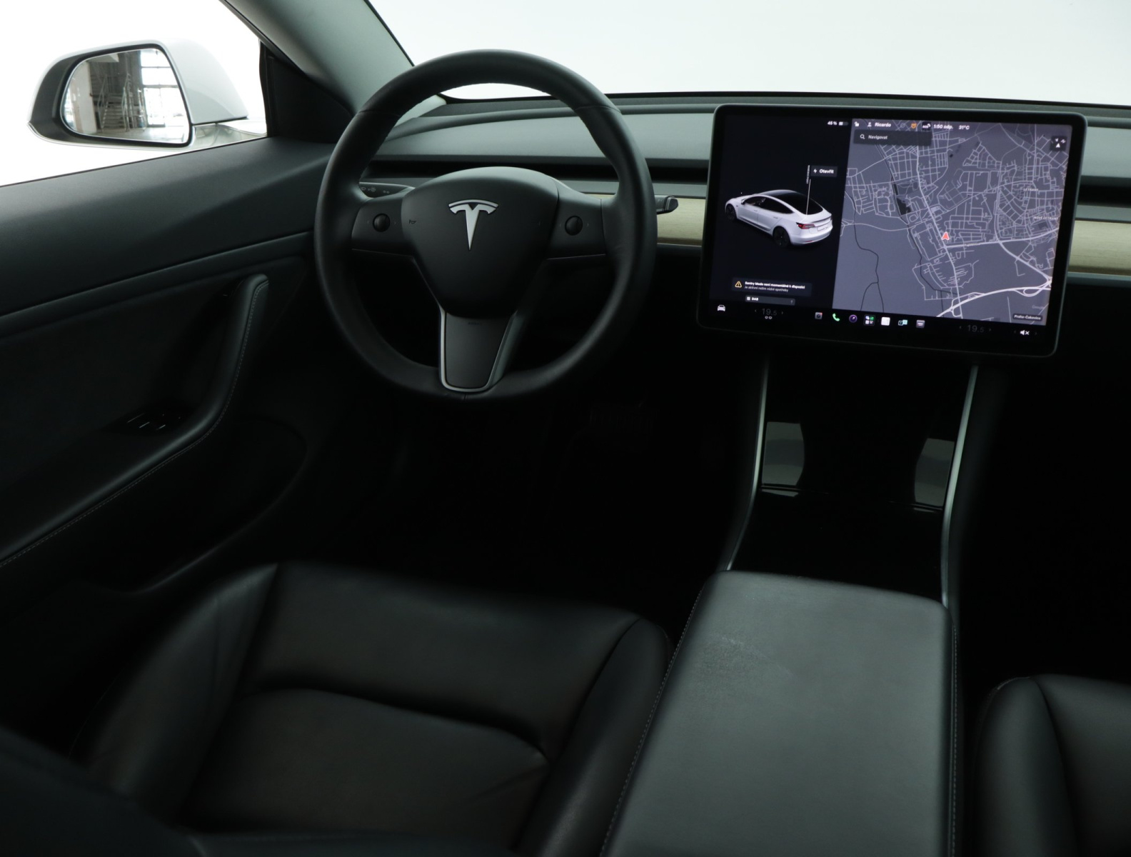Tesla Model 3 Long Range AWD – fotografie 9