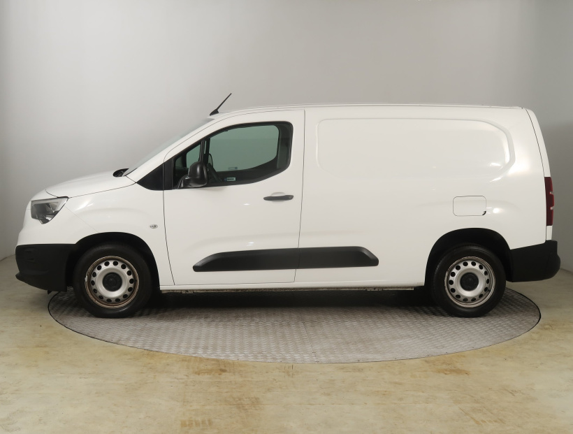 Opel Combo, 2022