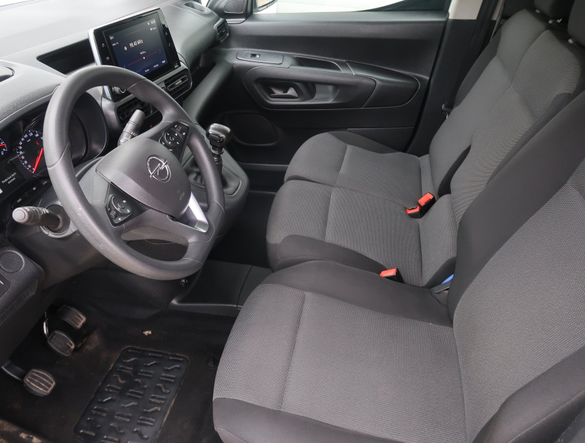 Opel Combo, 2022